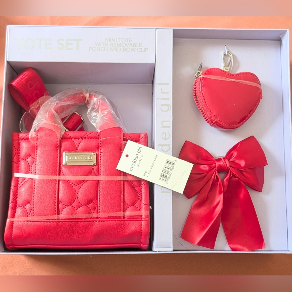 NWT Madden Girl Vibrant Red Quilted Tote Hair, Bow & CoIn Purse Christmas Gifts